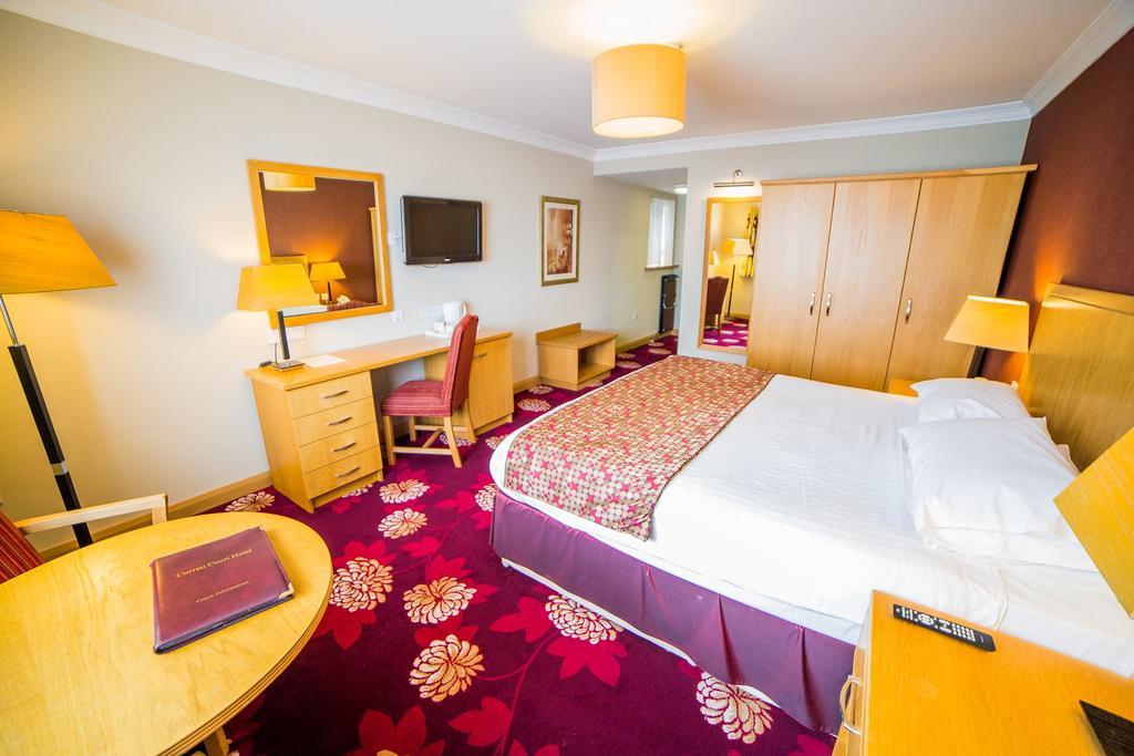 Curran Court Hotel 란 외부 사진