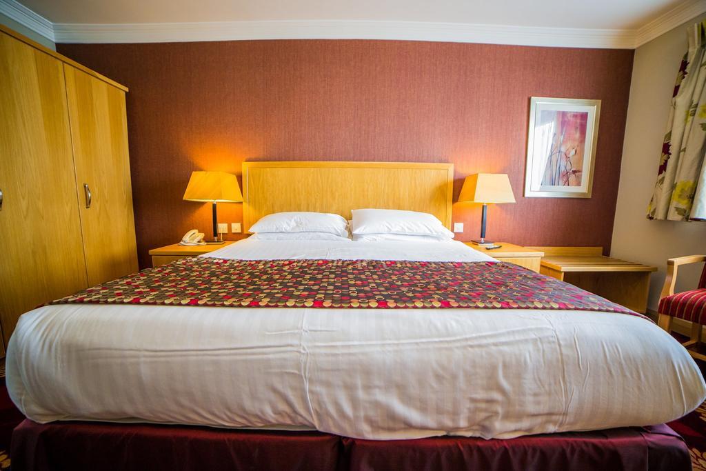 Curran Court Hotel 란 외부 사진