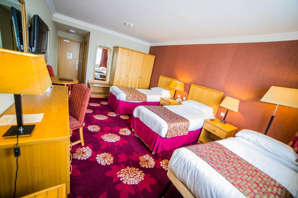 Curran Court Hotel 란 외부 사진