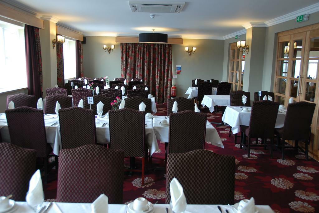 Curran Court Hotel 란 외부 사진